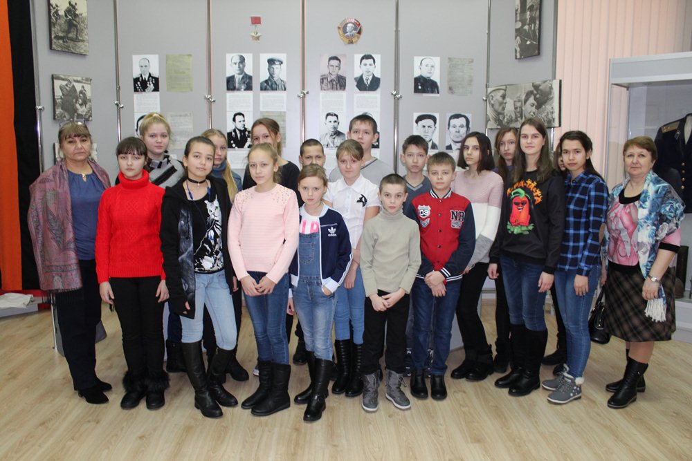 Патриотический час «Край родной освобождая»